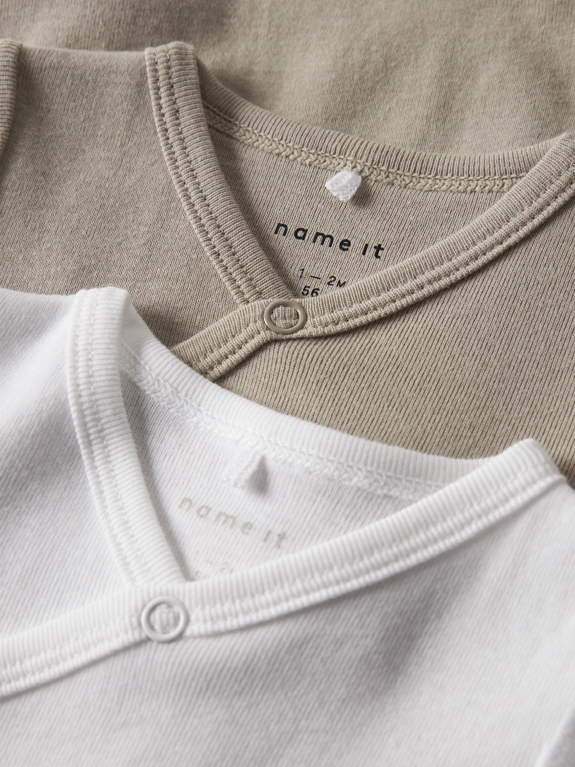 model_shot-front_full